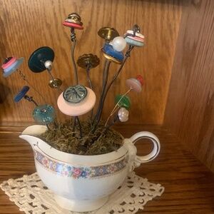 China creamer button flowers